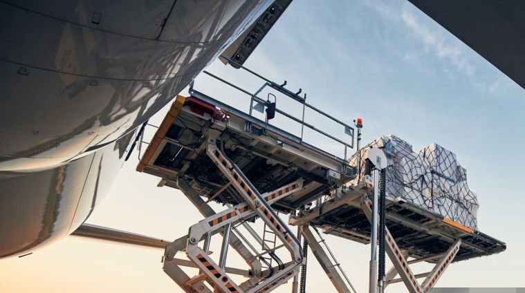 Aircraft suitable for dedicated cargo charter