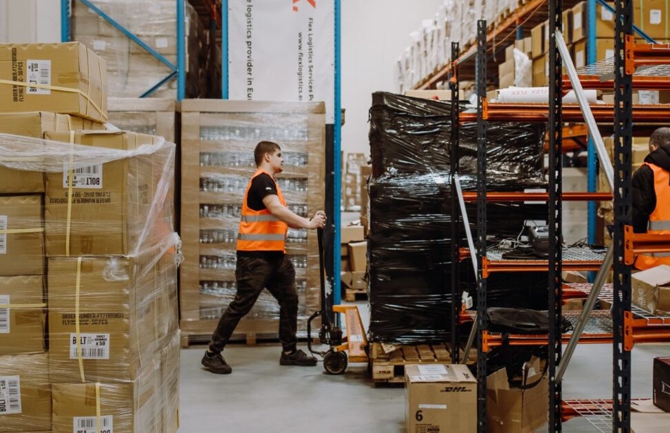 Parcel warehouse and distribution operation
